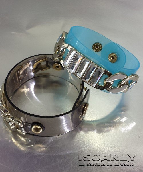 Pulsera silicona con abalorios